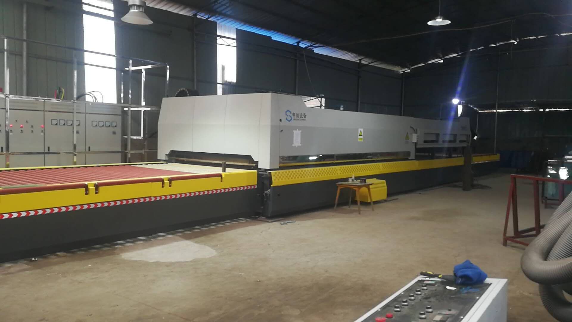 降低小型鋼化爐耗能的方法 降低小型鋼化爐耗能的方法