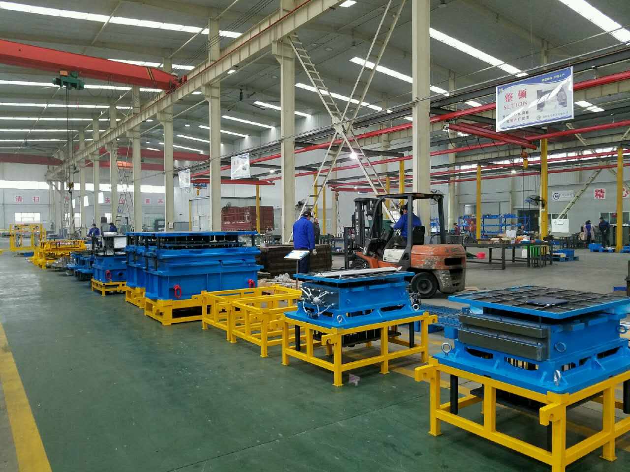 一臺(tái)玻璃鋼化爐大概多少錢? 一臺(tái)玻璃鋼化爐大概多少錢?